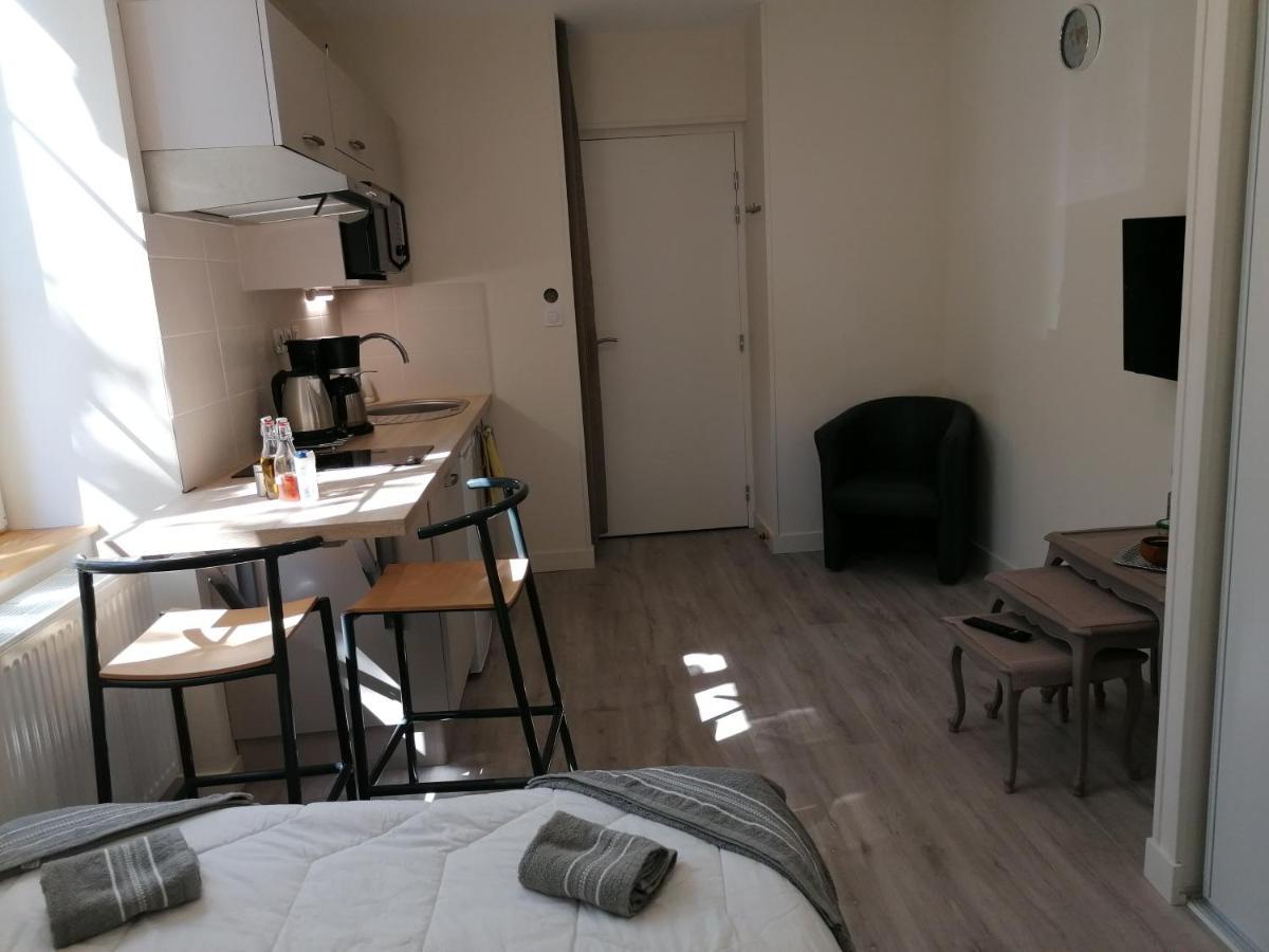 Hotel Entre Les 2 Roches Prissé Eksteriør bilde